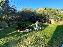 Room in Apartment - Apartments and Rooms With a Swimming Pool Kampor -