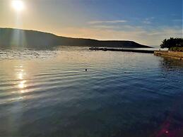 Room in Apartment - Apartments and Rooms With a Swimming Pool Kampor -