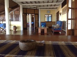 Eenjoy Your Relaxing Vacation Right on the Beach at Hotel Belvedere la