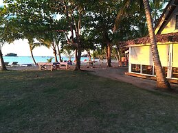 Have a Relaxing Vacation Right on the Beach Enjoying the Locations Ame