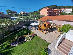 Room in Guest Room - Guesthouse Raffaello
