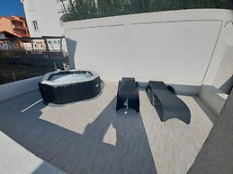 Room in Guest Room - Guesthouse Raffaello