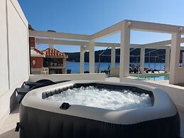 Room in Guest Room - Guesthouse Raffaello