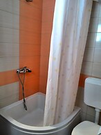 Room in Guest Room - Guesthouse Raffaello