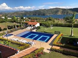 Finca Lago Calima With Excellent View