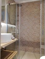 2br Suite White gea With Private Pool No01