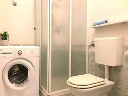 Enjoy the sun From the Garden of our Flat!