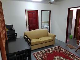 Mri Homestay Sg Buloh - 2 Br House With Centralised Private Pool