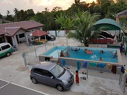 Mri Homestay Sg Buloh - 2 Br House With Centralised Private Pool