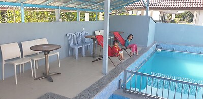 Mri Homestay Sg Buloh - 2 Br House With Centralised Private Pool