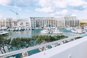 Comfortable Double Room in Pieta - Bb Marina