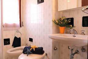 Comfy Flat Just 80m From the Beach