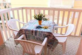 Comfy Flat Just 80m From the Beach