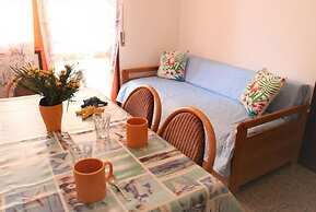 Comfy Flat Just 80m From the Beach