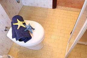 Comfy Flat Just 80m From the Beach