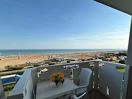 Amazing Beachfront Apartment-beahost