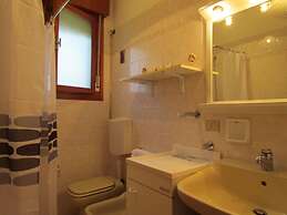 Lovely Flat With Garden and Pool - Beahost