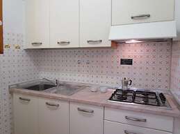 Lovely Flat With Garden and Shared Pool