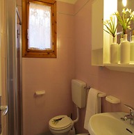 Charming Apartment With Garden - Beahost