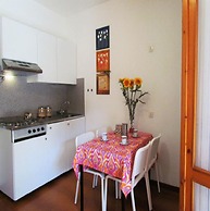 Charming Apartment With Garden - Beahost