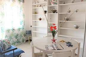 Cozy up in our Cute Apartment