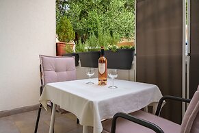 Studio for 2 People - Split Region With Sea View - Close to Commoditie