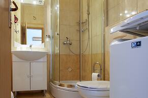 Sea View Apartment for 2-3 People - Family