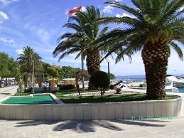 Sea View Apartment for 2-3 People - Family