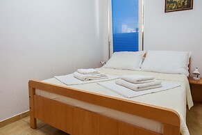 Sea View Apartment for 2-3 People - Family