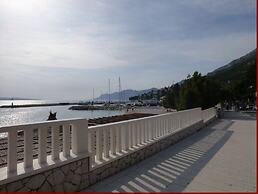 Sea View Apartment for 2-3 People - Family