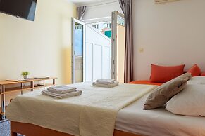 Studio With Sea View for 2-3people by the Water