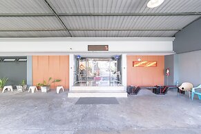 OYO 75382 Chonburi Hotel