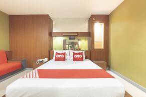 OYO 75382 Chonburi Hotel