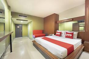 OYO 75382 Chonburi Hotel