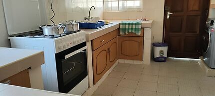 Azanza Mtwapa Holiday Home-B