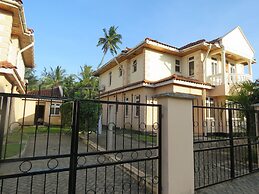 Azanza Mtwapa Holiday Home-B