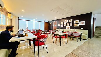 Olive Service Apartment- Medanta Medicity