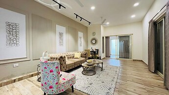 Olive Service Apartment- Medanta Medicity