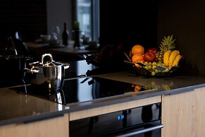 Exclusive Apartments Mostowa by Renters