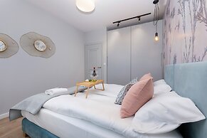 Exclusive Apartments Mostowa by Renters