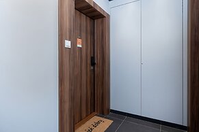 Exclusive Apartments Mostowa by Renters