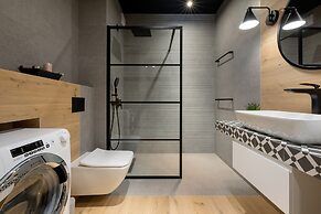 Exclusive Apartments Mostowa by Renters