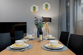 Exclusive Apartments Mostowa by Renters