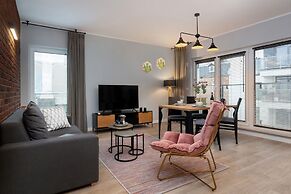 Exclusive Apartments Mostowa by Renters