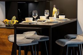 Exclusive Apartments Mostowa by Renters