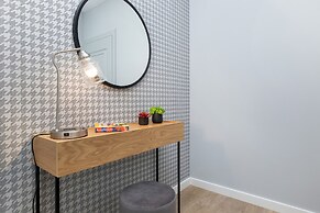 Exclusive Apartments Mostowa by Renters