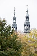 Exclusive Apartments Mostowa by Renters