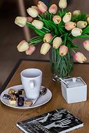 Modern Apartments City Center by Renters