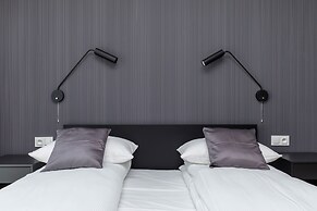 Modern Apartments City Center by Renters