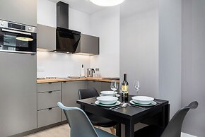 Modern Apartments City Center by Renters